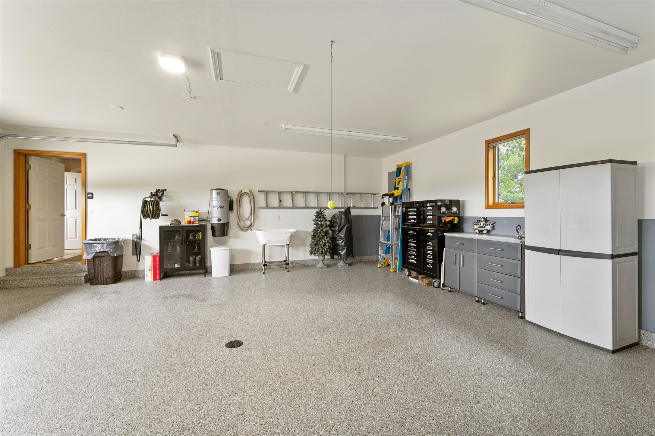 Kalispell, Montana 59901, United States, 3 Bedrooms Bedrooms, ,3 BathroomsBathrooms,Residential,Active,185687