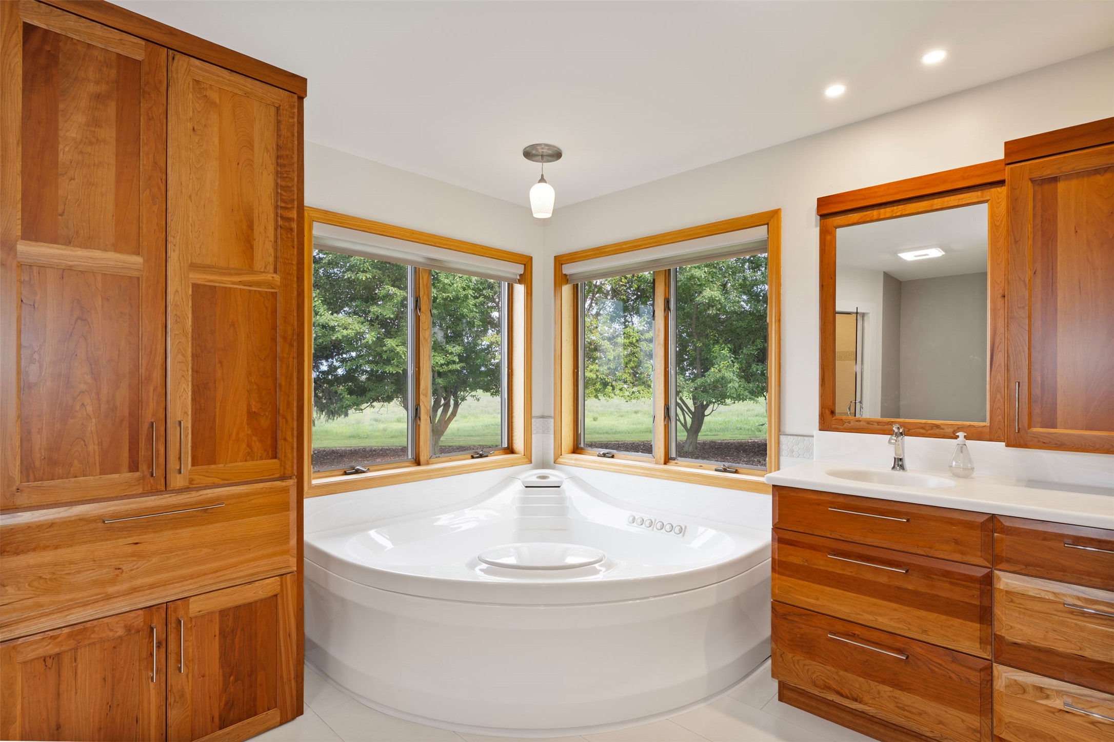 Kalispell, Montana 59901, United States, 3 Bedrooms Bedrooms, ,3 BathroomsBathrooms,Residential,Active,185687