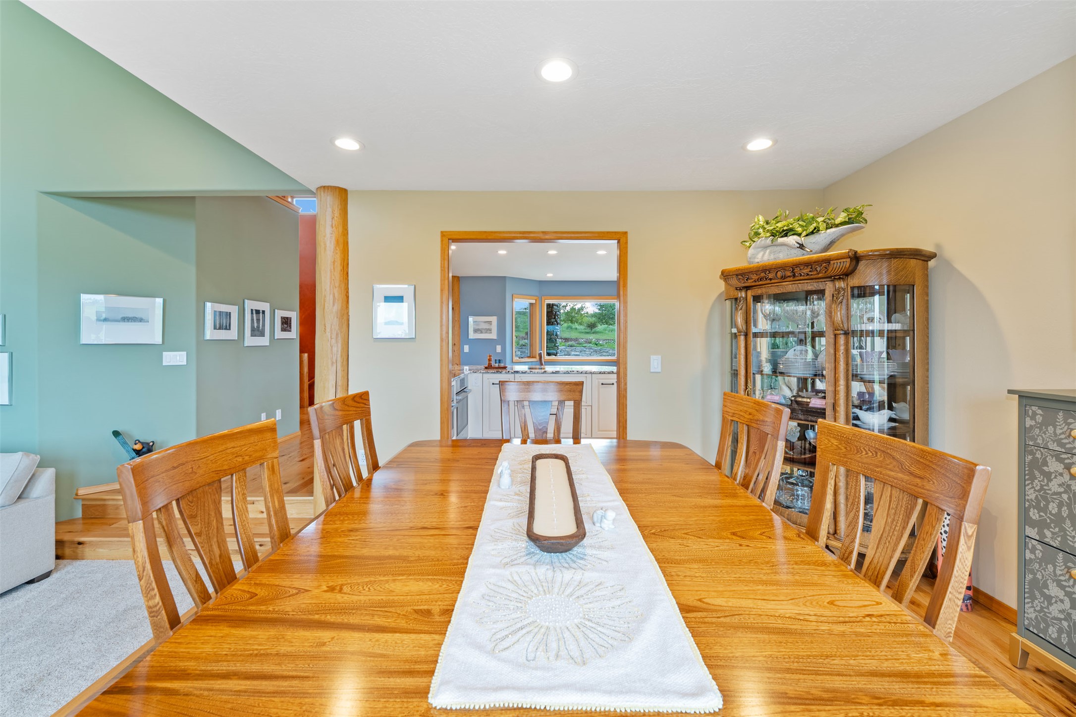 Kalispell, Montana 59901, United States, 3 Bedrooms Bedrooms, ,3 BathroomsBathrooms,Residential,Active,185687