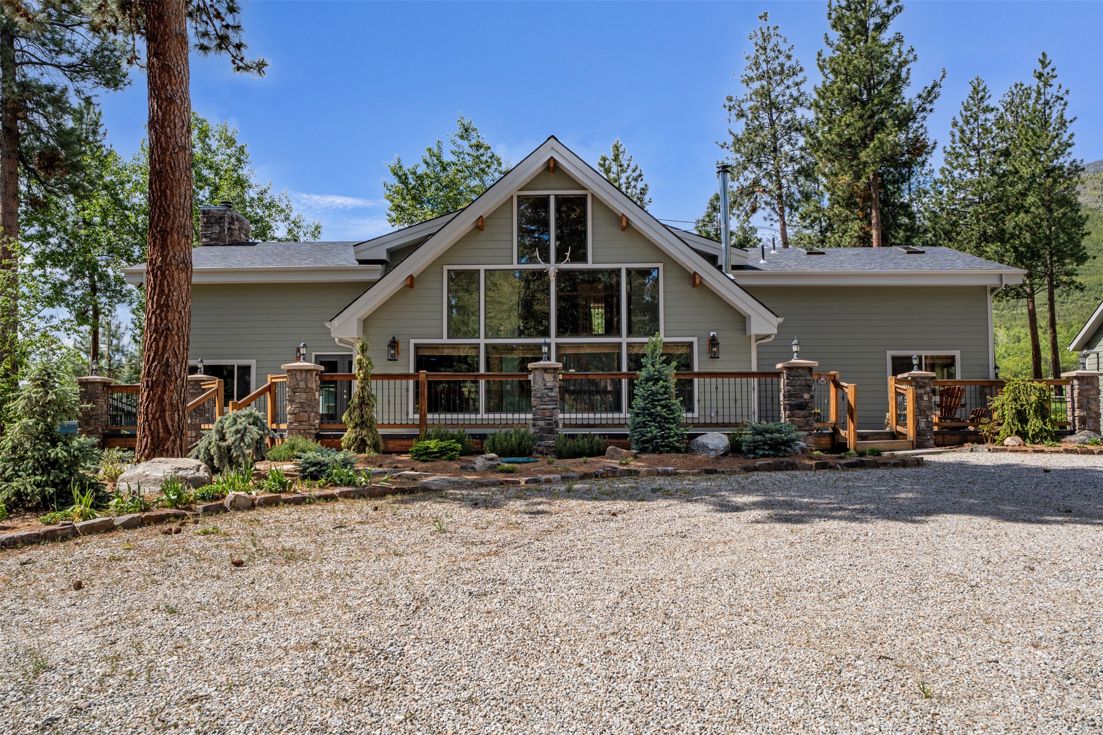 895 W Cow Creek Road