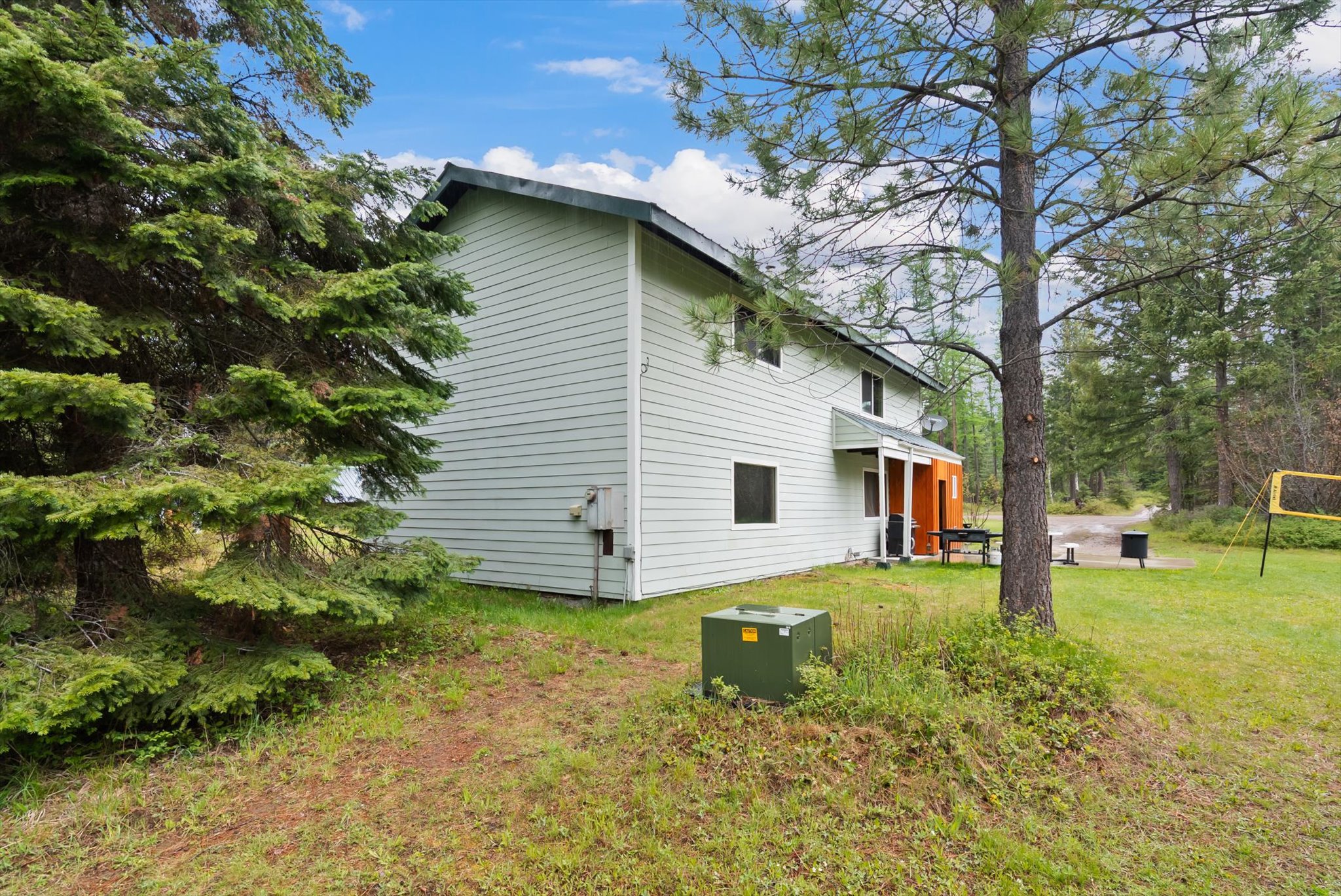 Kalispell, Montana, 59901, United States, 6 Bedrooms Bedrooms, ,5 BathroomsBathrooms,Residential,Active,2045394