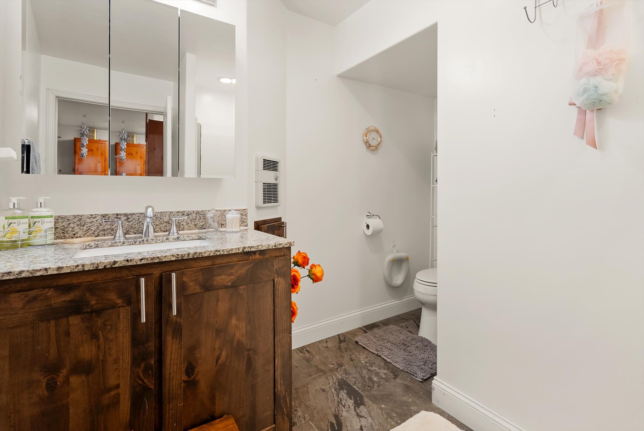 Kalispell, Montana, 59901, United States, 6 Bedrooms Bedrooms, ,5 BathroomsBathrooms,Residential,Active,2045394