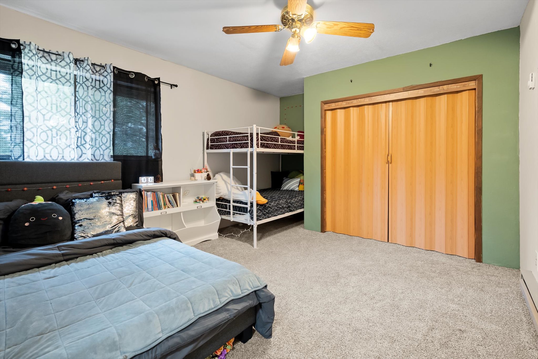 Kalispell, Montana, 59901, United States, 6 Bedrooms Bedrooms, ,5 BathroomsBathrooms,Residential,Active,2045394