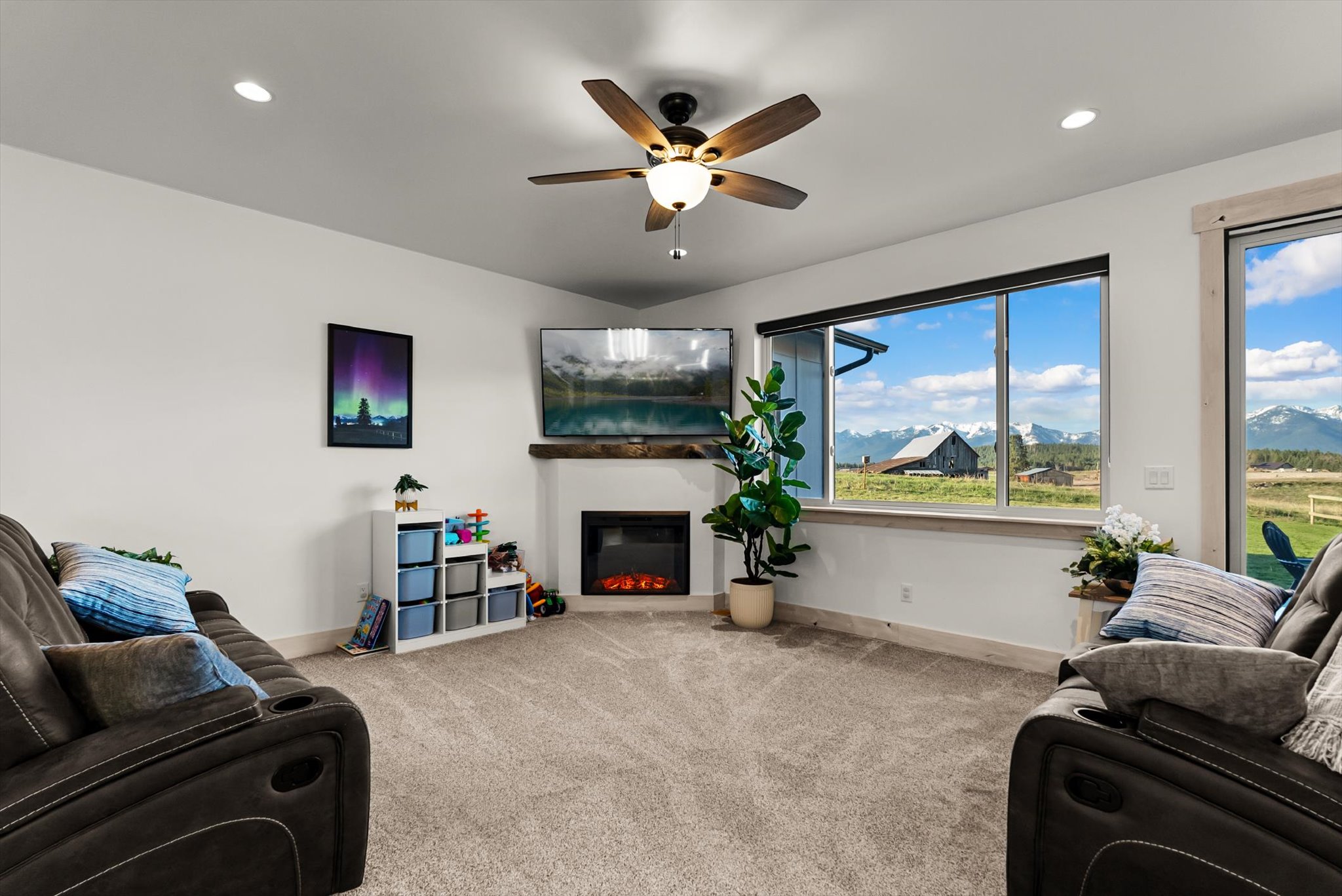 Bigfork, Montana 59911, United States, 4 Bedrooms Bedrooms, ,3 BathroomsBathrooms,Residential,Active,116333