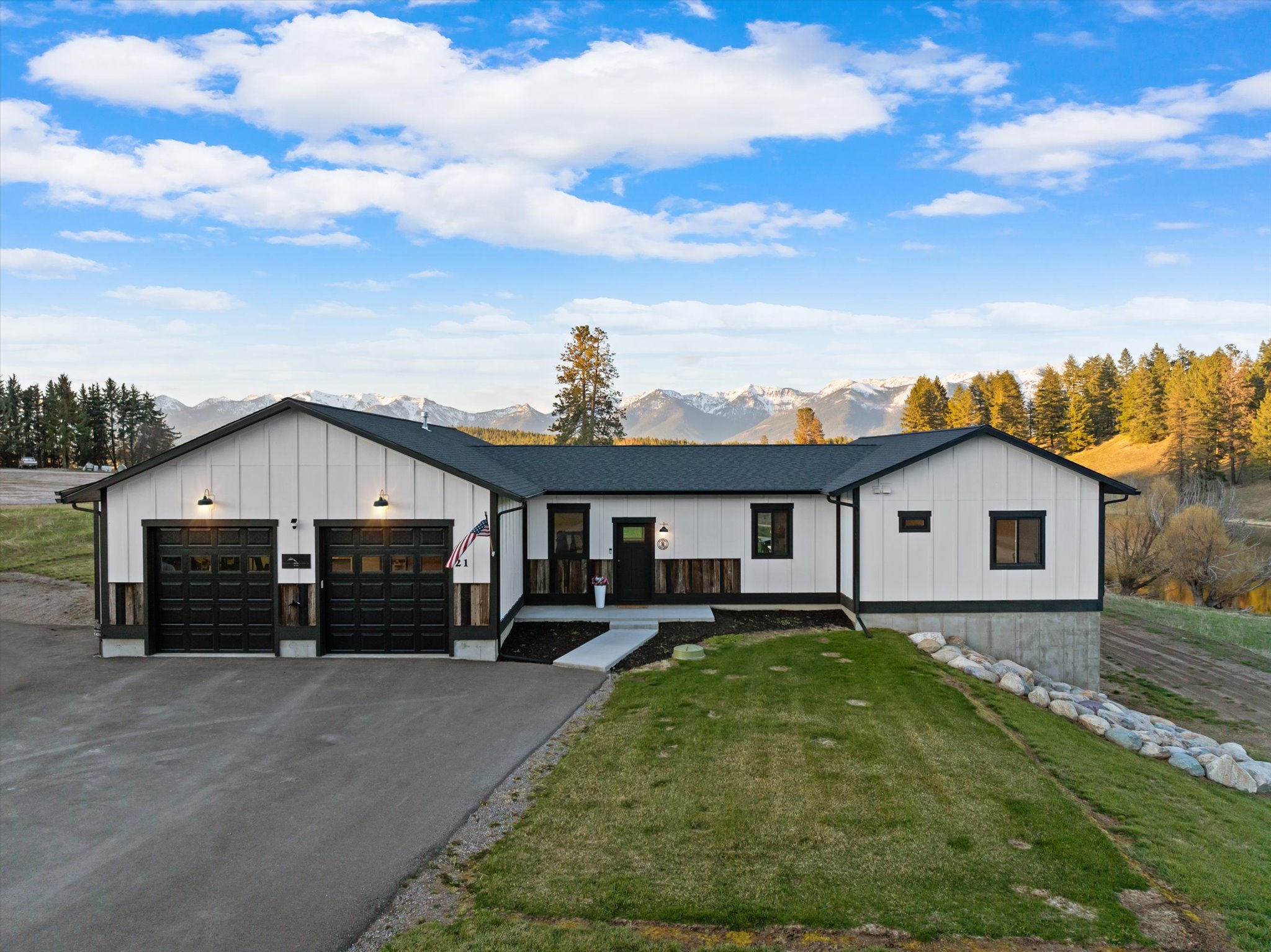 Bigfork, Montana 59911, United States, 4 Bedrooms Bedrooms, ,3 BathroomsBathrooms,Residential,Active,116333