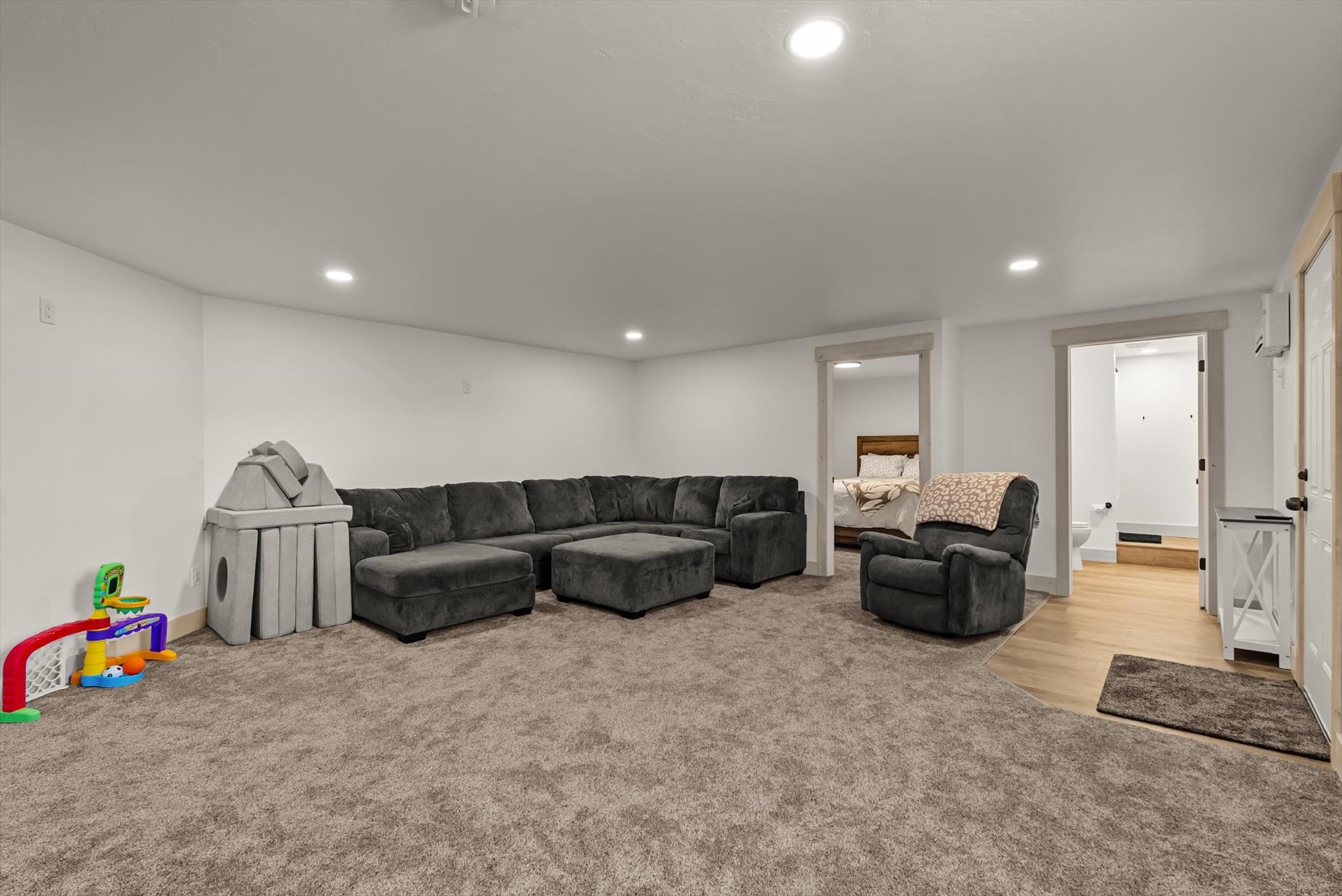 Bigfork, Montana 59911, United States, 4 Bedrooms Bedrooms, ,3 BathroomsBathrooms,Residential,Active,116333