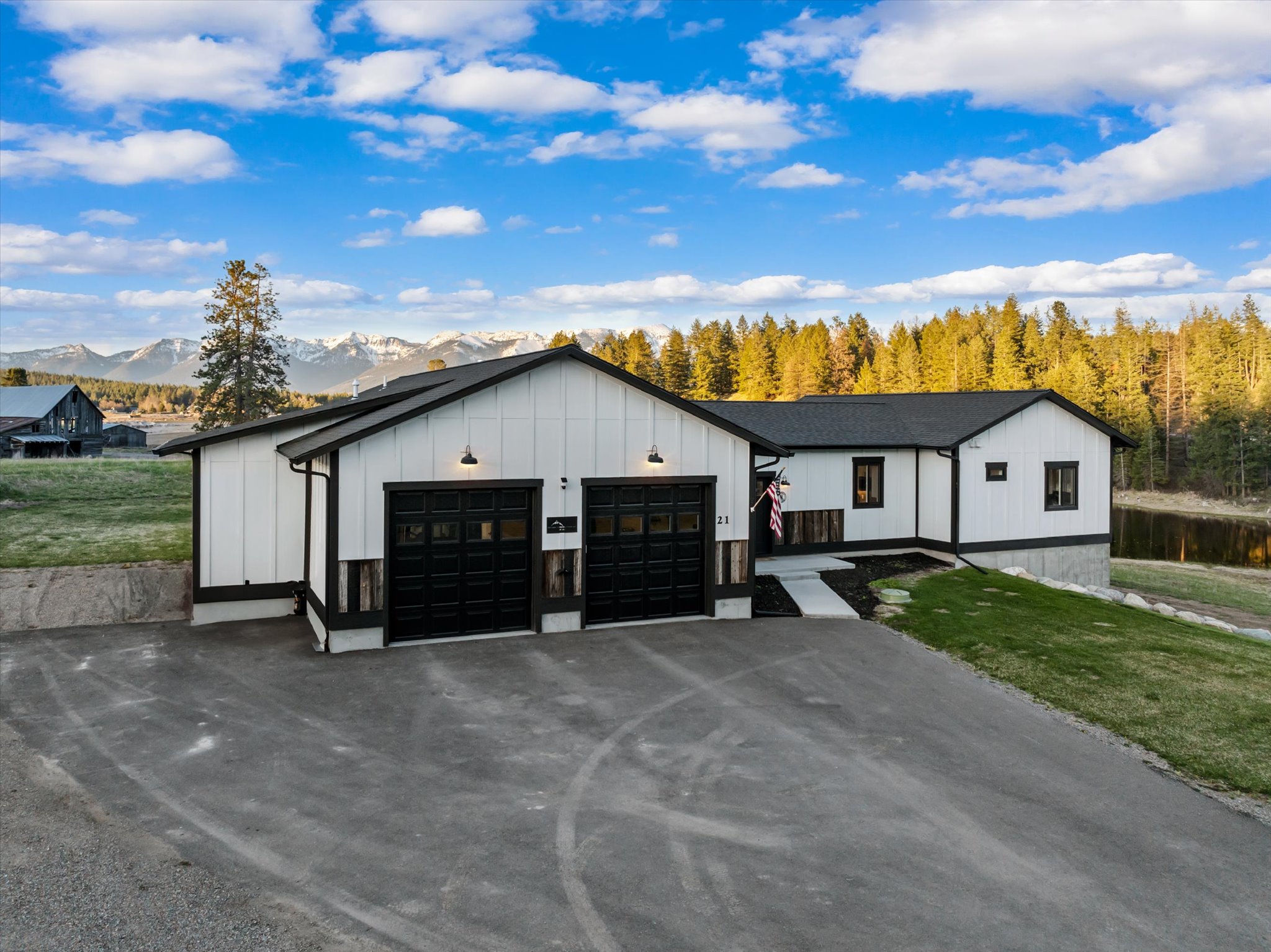 Bigfork, Montana 59911, United States, 4 Bedrooms Bedrooms, ,3 BathroomsBathrooms,Residential,Active,116333