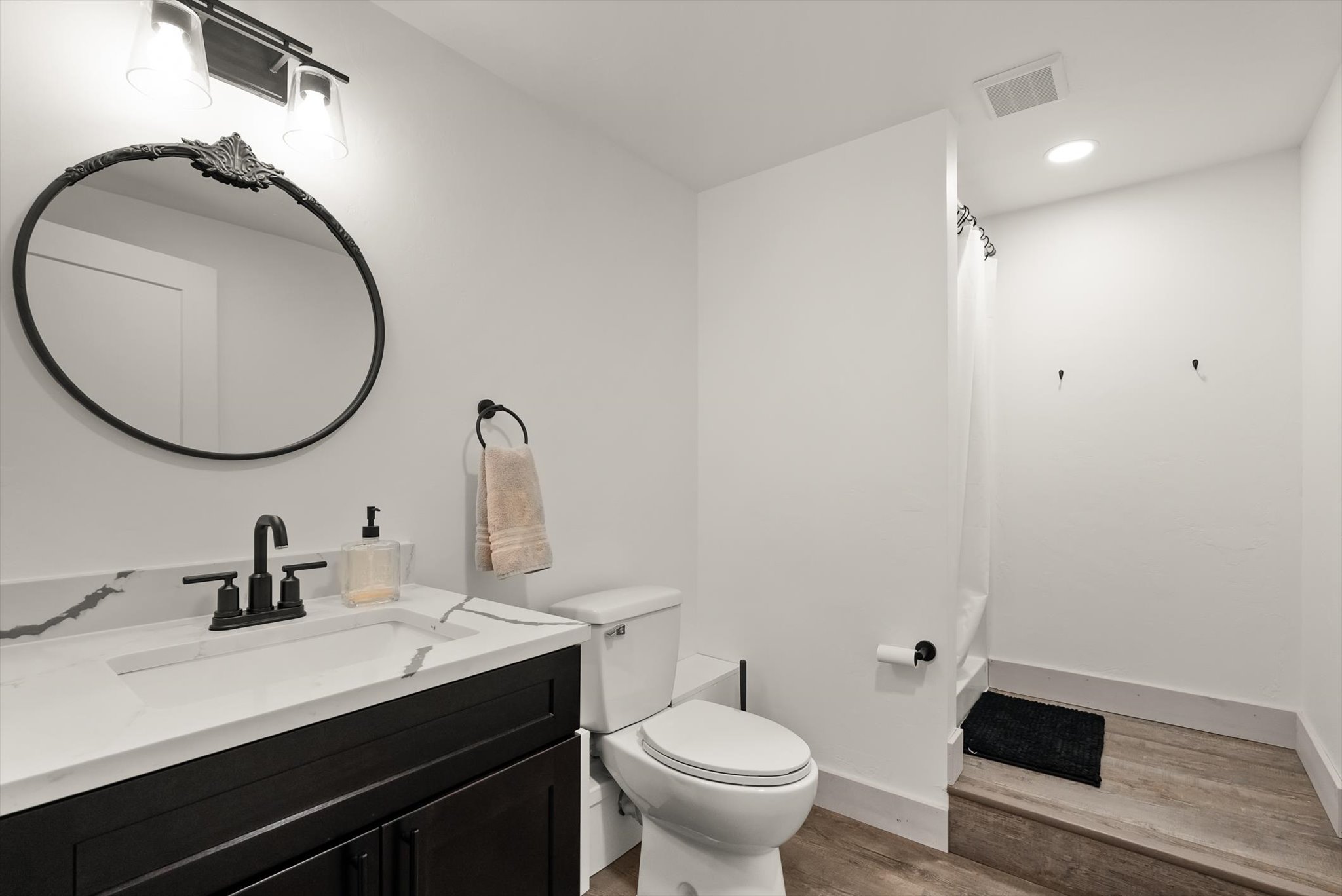 Bigfork, Montana 59911, United States, 4 Bedrooms Bedrooms, ,3 BathroomsBathrooms,Residential,Active,116333