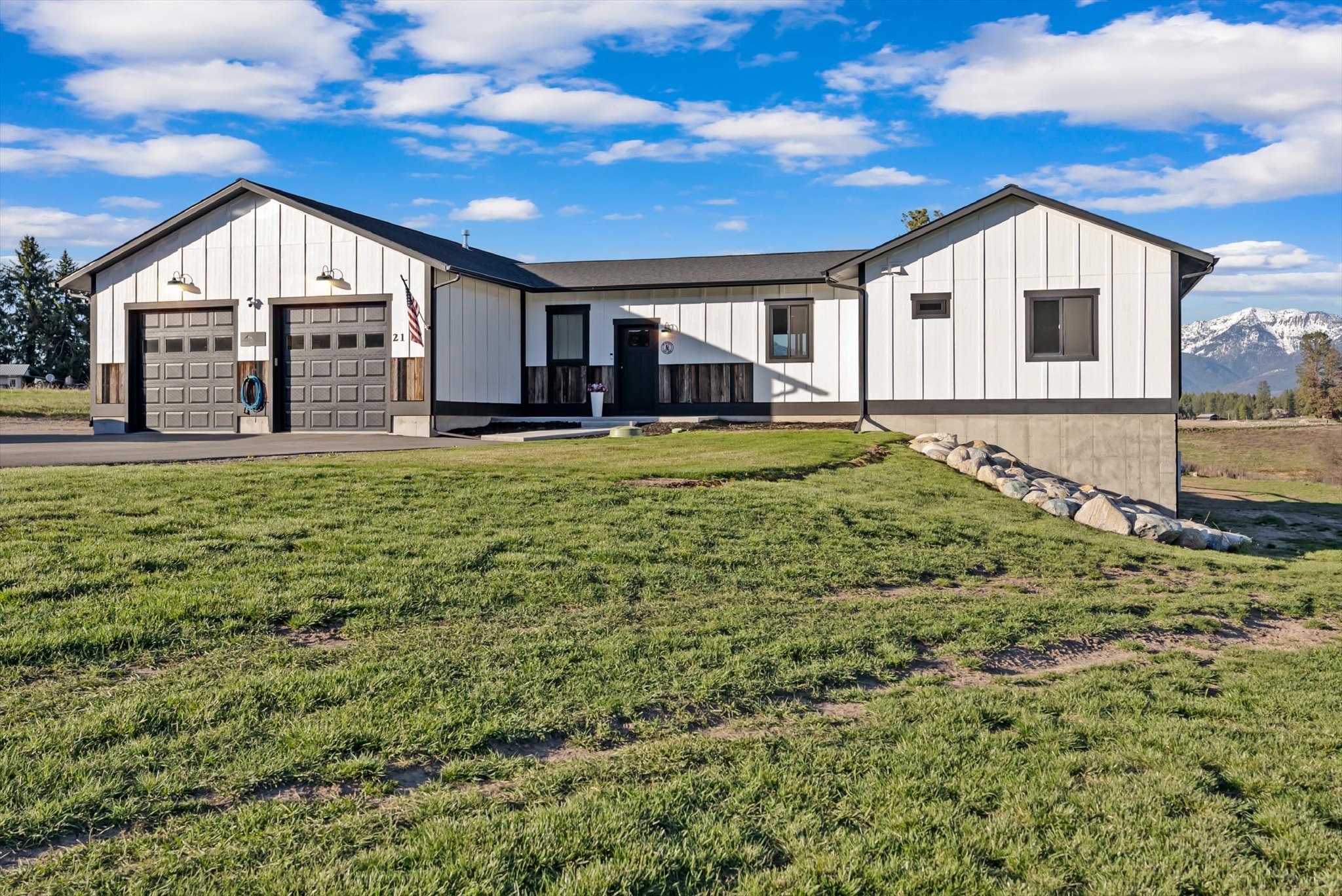 Bigfork, Montana 59911, United States, 4 Bedrooms Bedrooms, ,3 BathroomsBathrooms,Residential,Active,116333