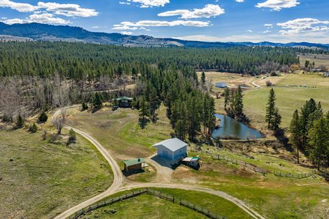 Tiny photo for 829 Weber Butte Trail, Corvallis, MT 59828 (MLS # 30068402)