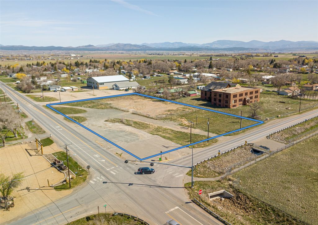 Photo of 1220 Sierra Road E, Helena, MT 59602 (MLS # 30069392)