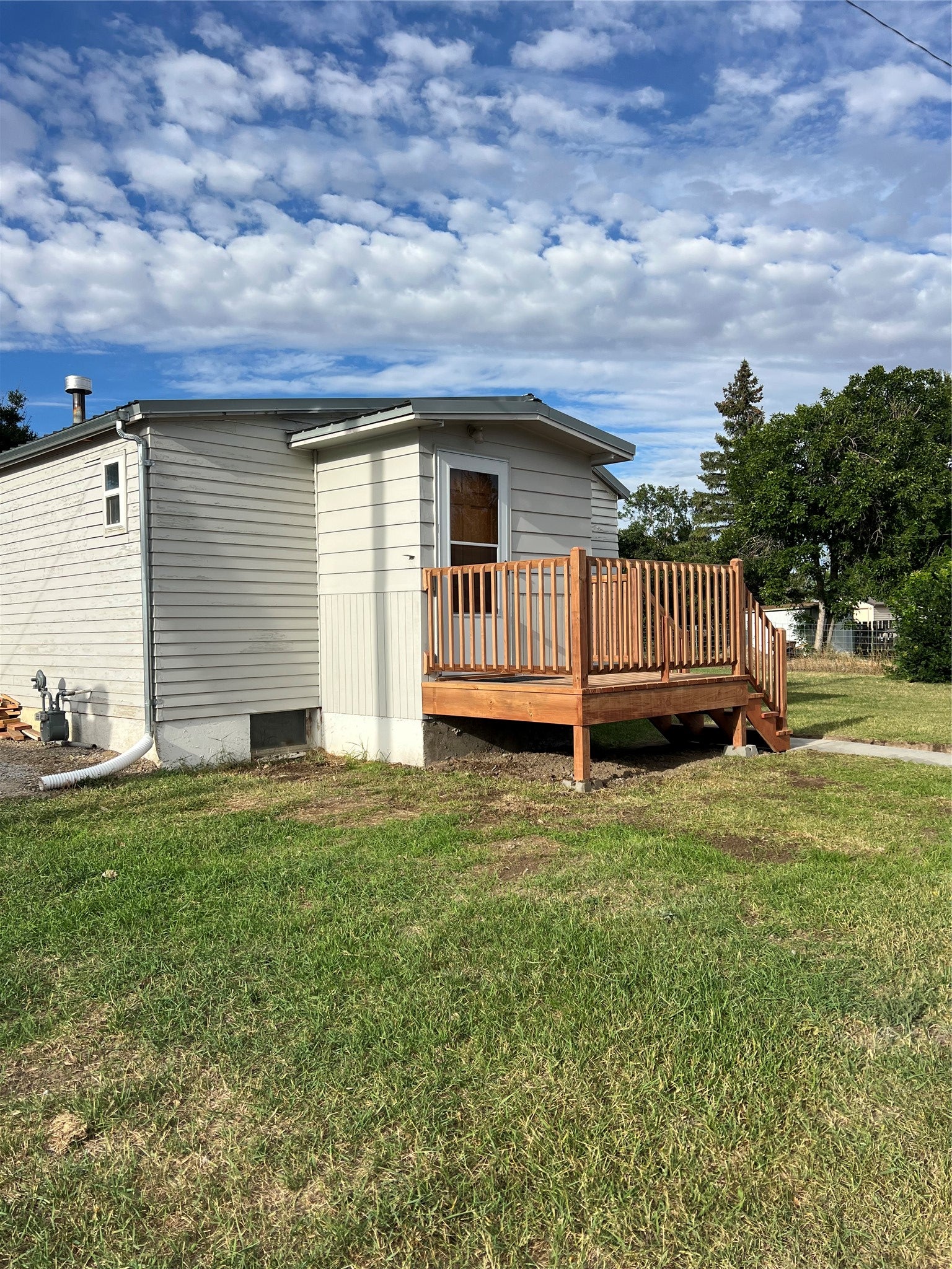 16 2nd Avenue NW