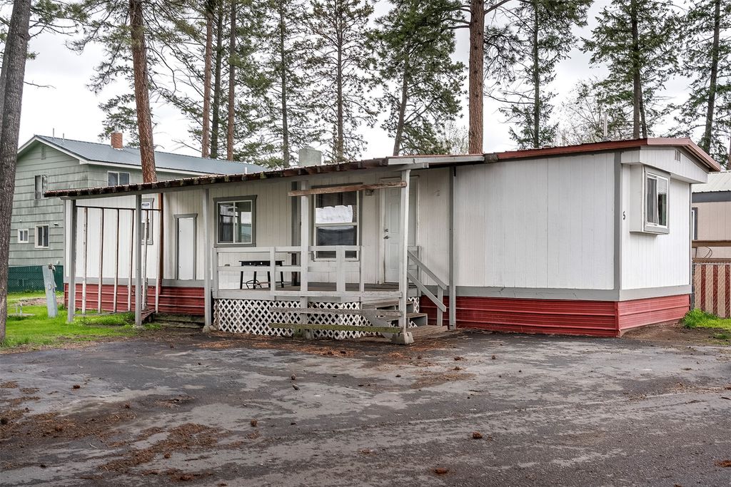 Photo of 5 Ridgewood Drive, Kalispell, MT 59901 (MLS # 30069919)