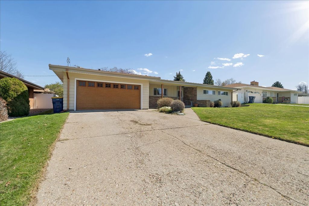 Photo of 372 Carol Drive, Great Falls, MT 59405 (MLS # 30070175)