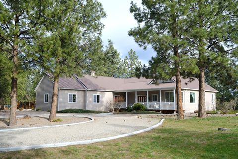 Photo of 571 Cielo Vista, Hamilton, MT 59840 (MLS # 30067625)