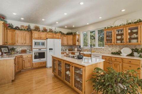 Tiny photo for 571 Cielo Vista, Hamilton, MT 59840 (MLS # 30067625)