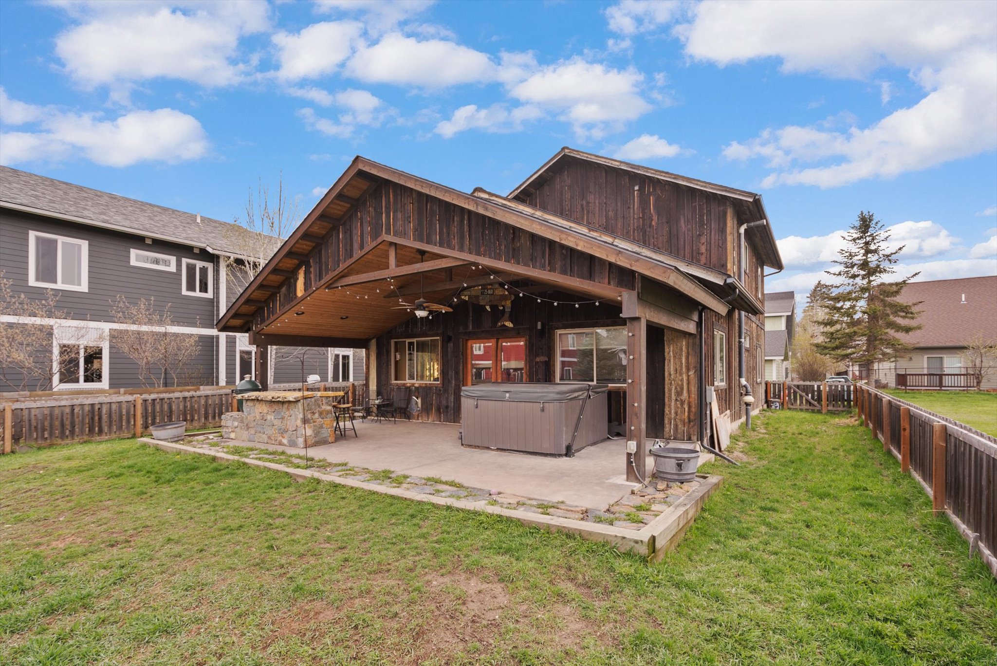 706 Aspen Grove Street