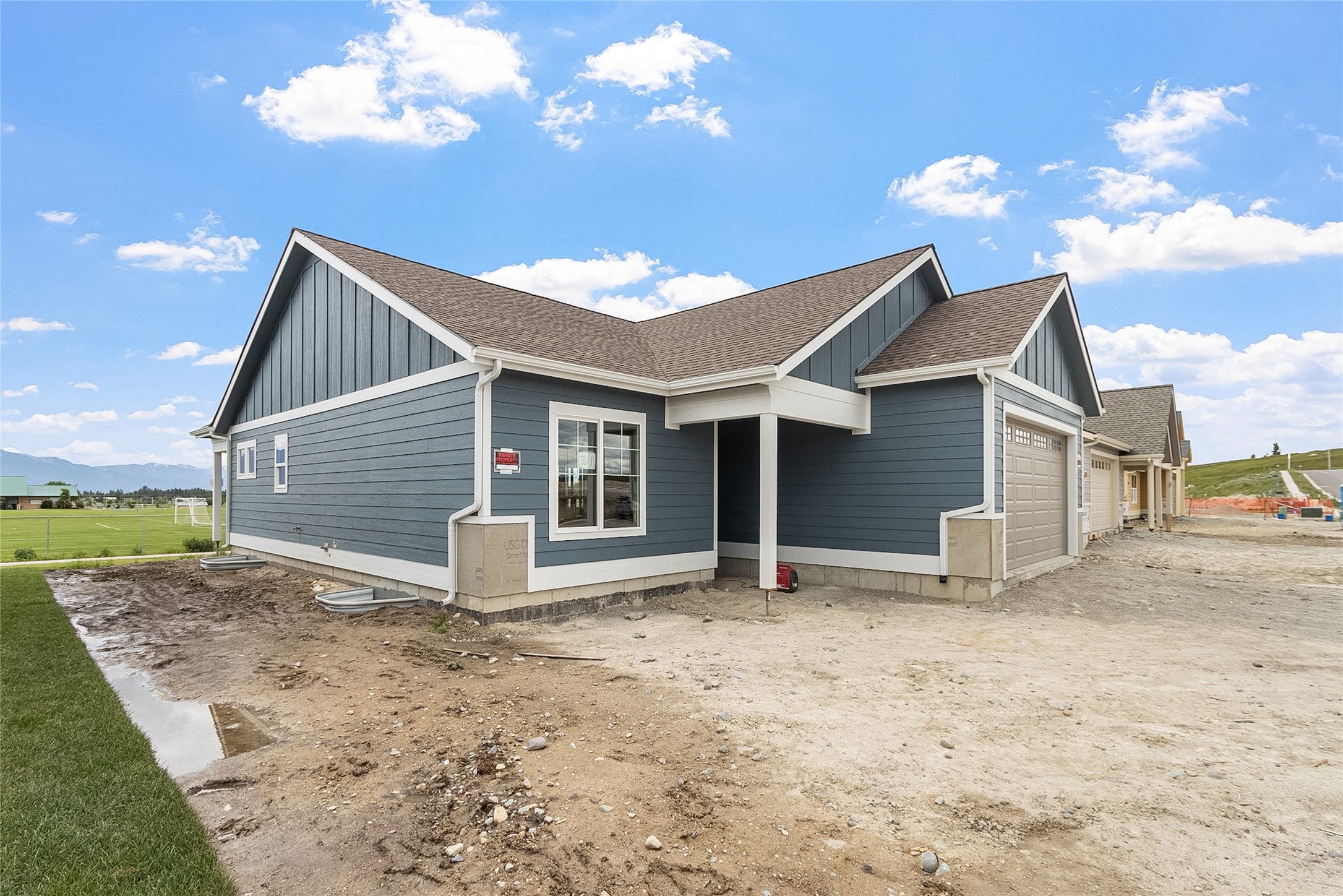 761 Foxglove Drive