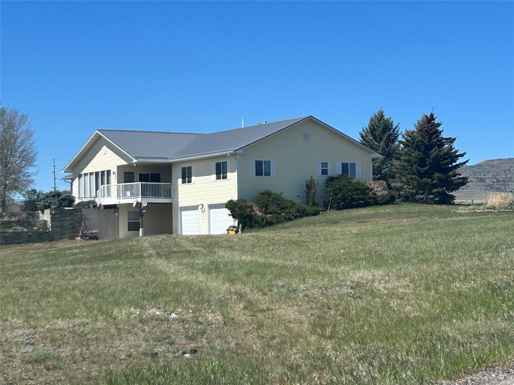 Photo of 3 Chesapeake Drive, Livingston, MT 59047 (MLS # 30070444)