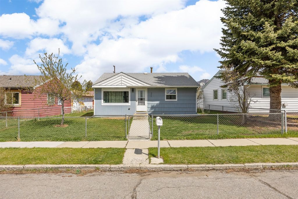 Photo of 2825 St Ann Street, Butte, MT 59701 (MLS # 30069974)