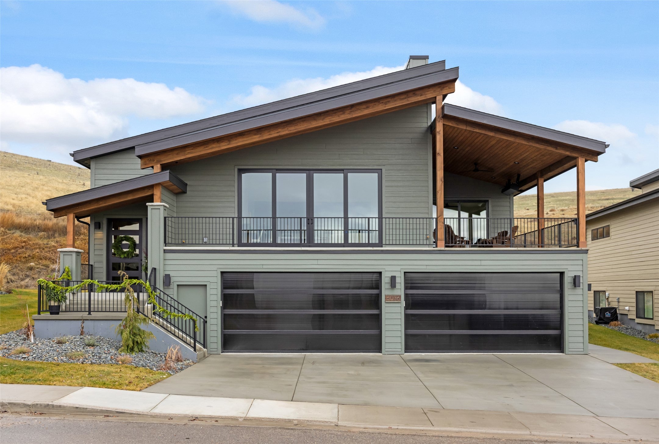 6036 Macarthur Drive