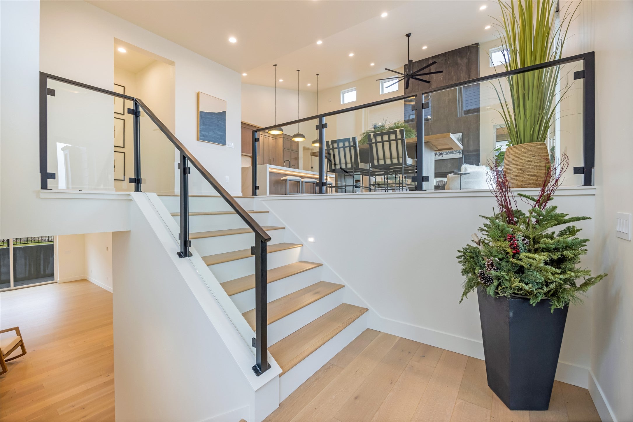 6036 Macarthur Drive
