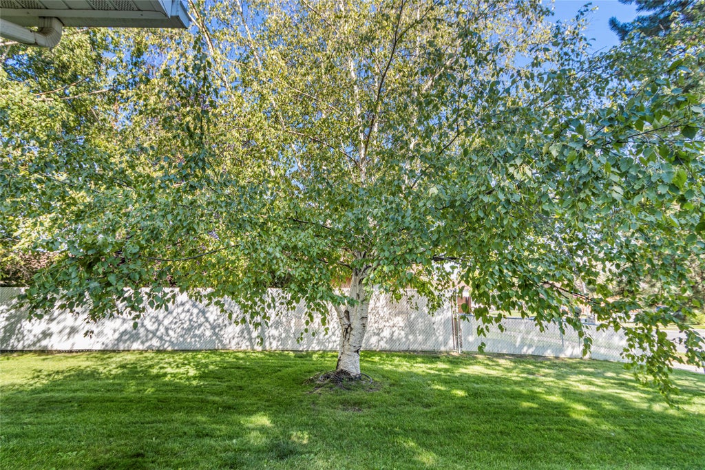Photo of 15 Teton Street, Kalispell, MT 59901 (MLS # 30077448)