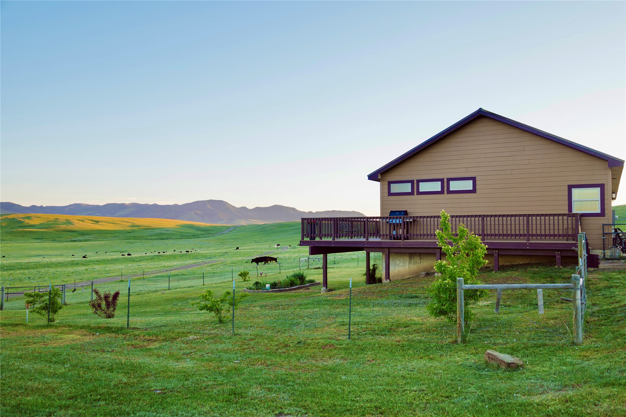 2575 Cascade Hound Creek Road