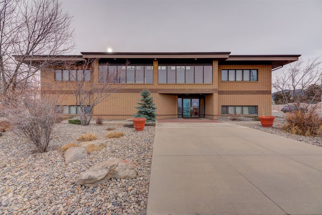 Photo of 825 W Custer Avenue, Helena, MT 59601 (MLS # 30064571)