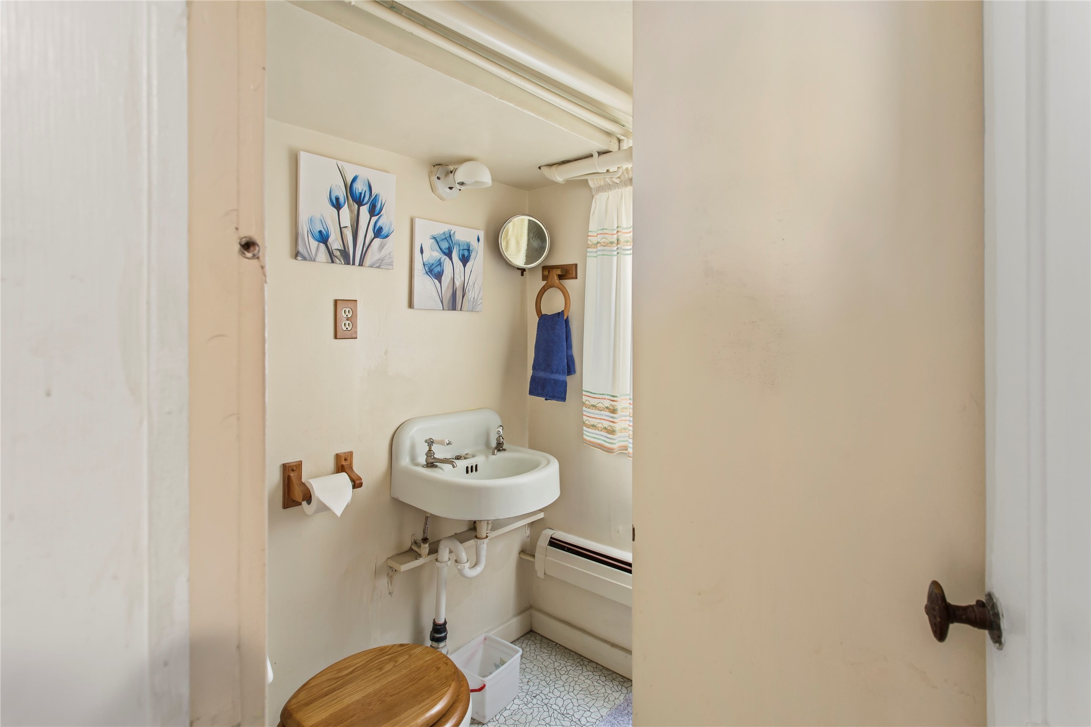 Butte, Montana 59701, United States, 2 Bedrooms Bedrooms, ,2 BathroomsBathrooms,Residential,Pending,55903