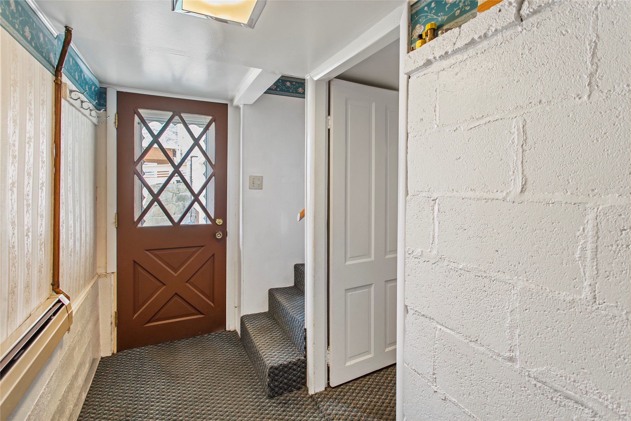 Butte, Montana 59701, United States, 2 Bedrooms Bedrooms, ,2 BathroomsBathrooms,Residential,Pending,55903