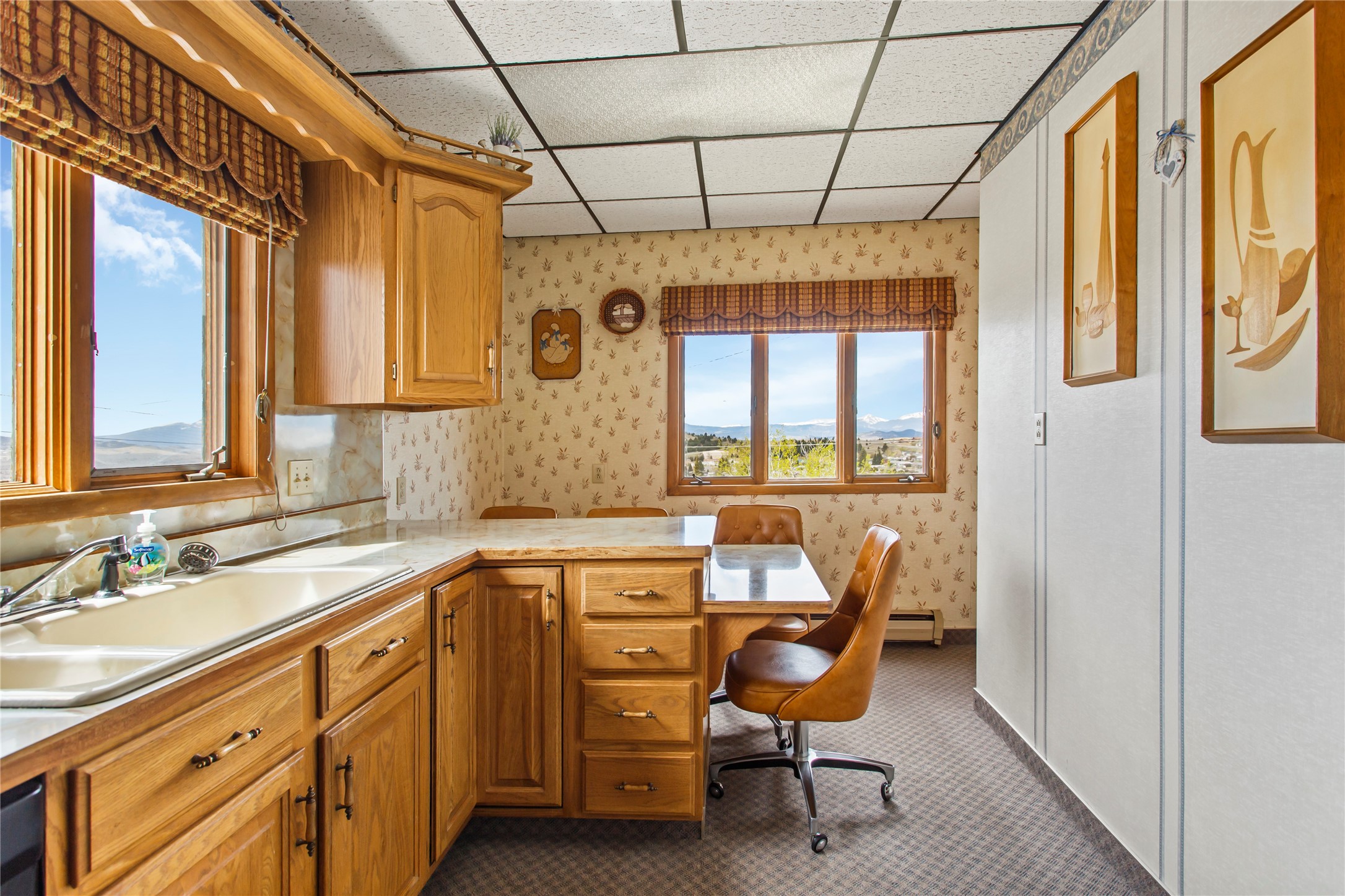 Butte, Montana 59701, United States, 2 Bedrooms Bedrooms, ,2 BathroomsBathrooms,Residential,Pending,55903