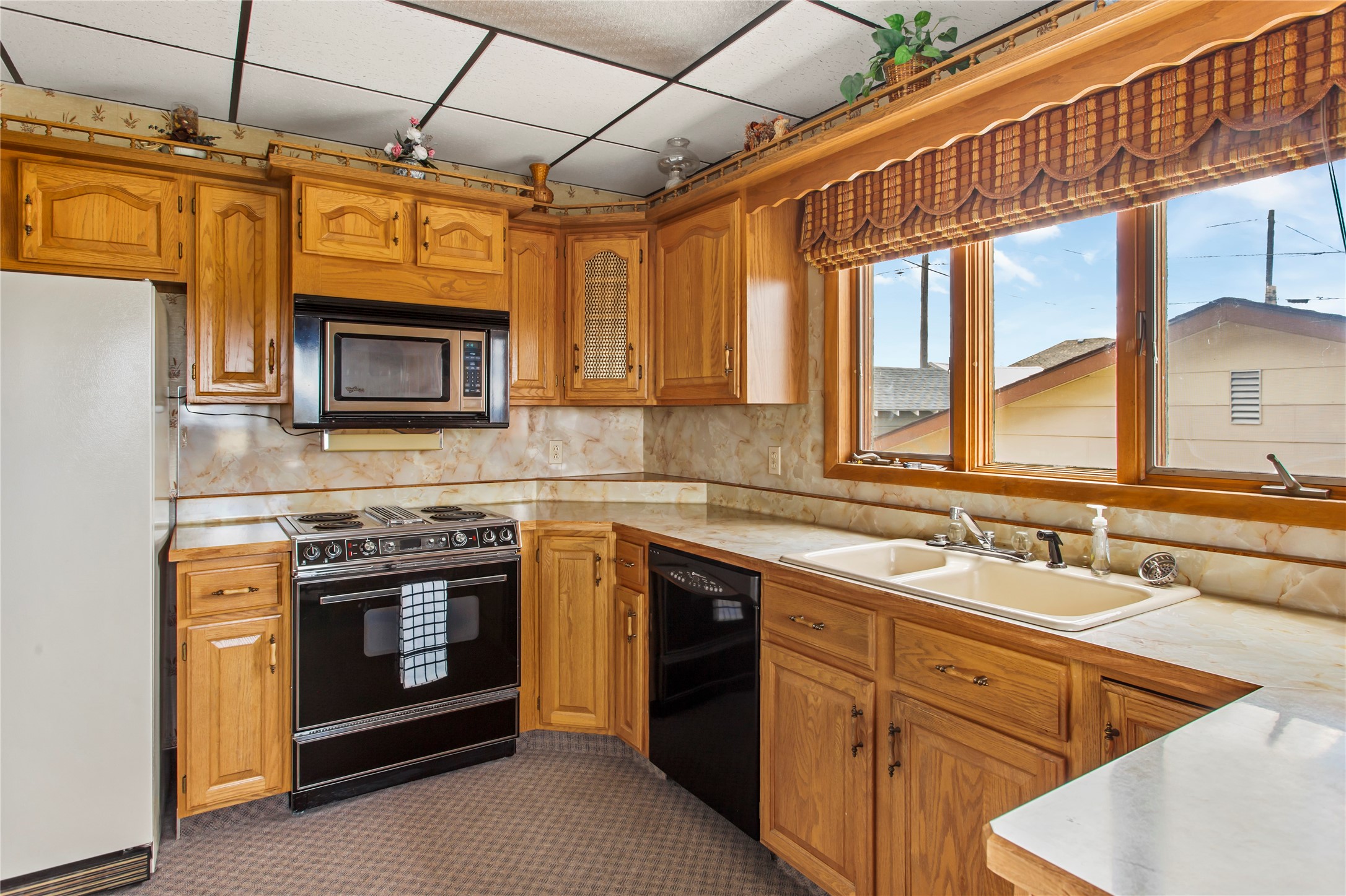 Butte, Montana 59701, United States, 2 Bedrooms Bedrooms, ,2 BathroomsBathrooms,Residential,Pending,55903