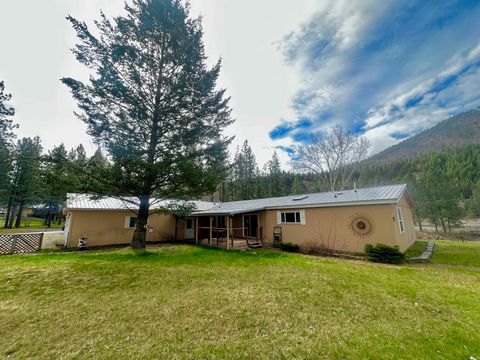 Photo of 1595 River Bend Road, Superior, MT 59872 (MLS # 30067812)