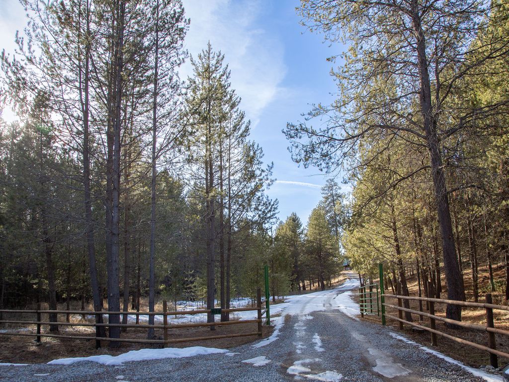 Photo of 614 Griz Lane, Marion, MT 59925 (MLS # 30065237)