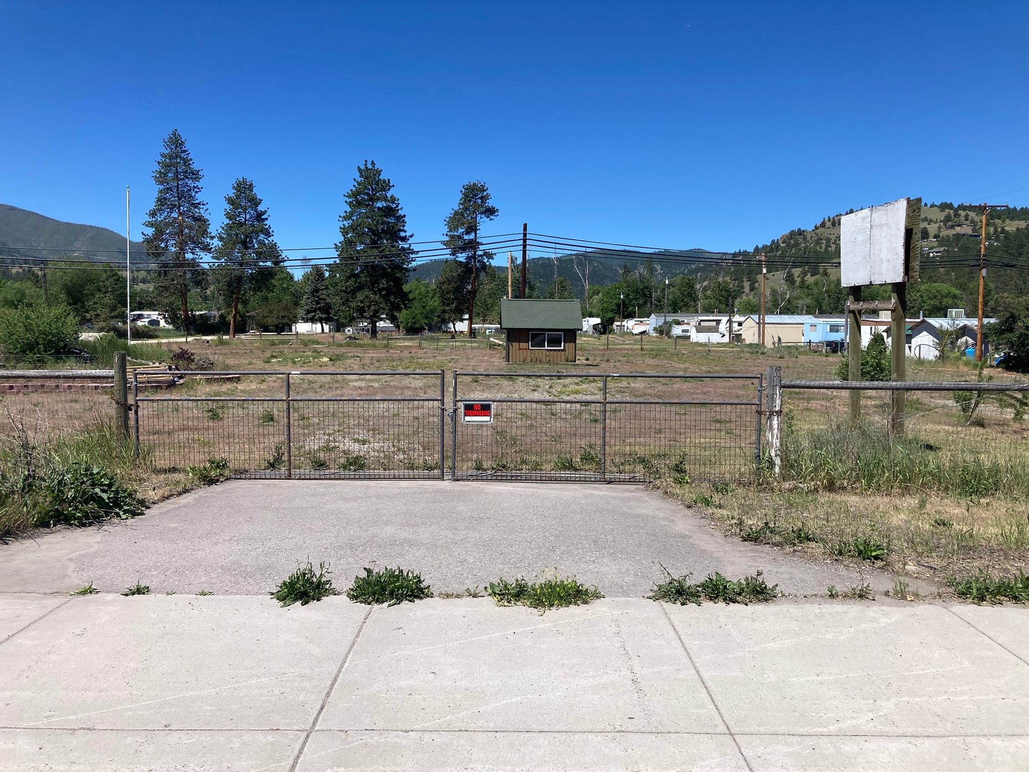 12085 Us Highway 93 S