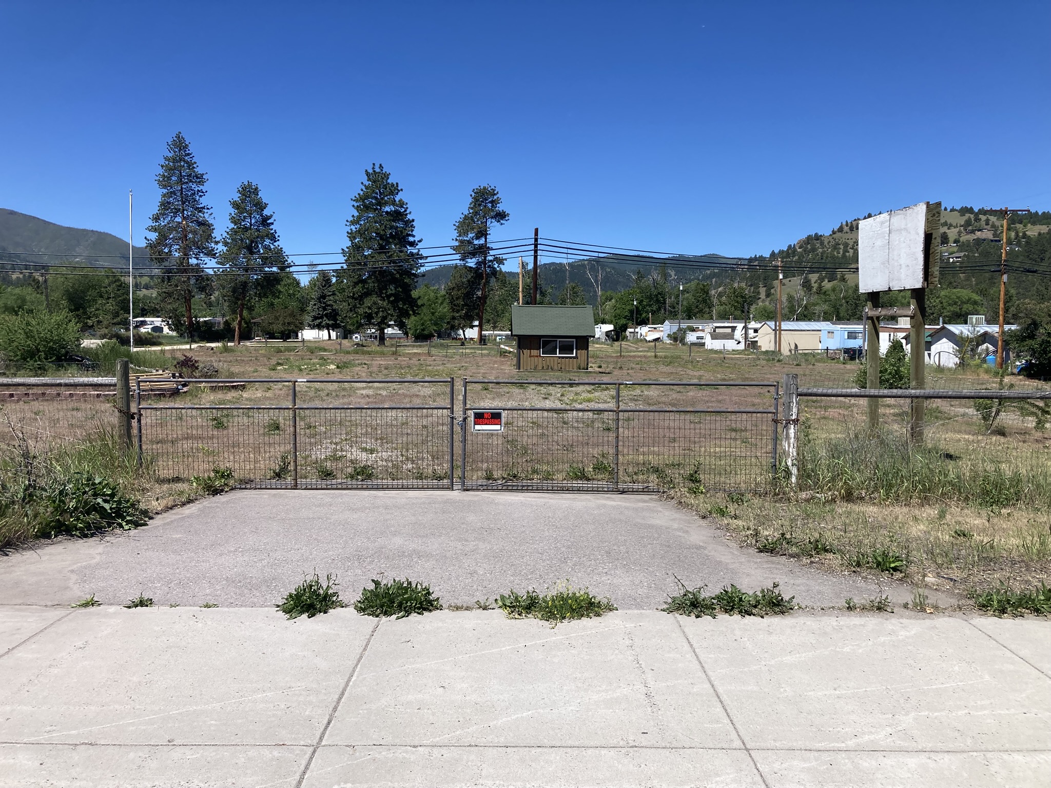 12085 Us Highway 93 S