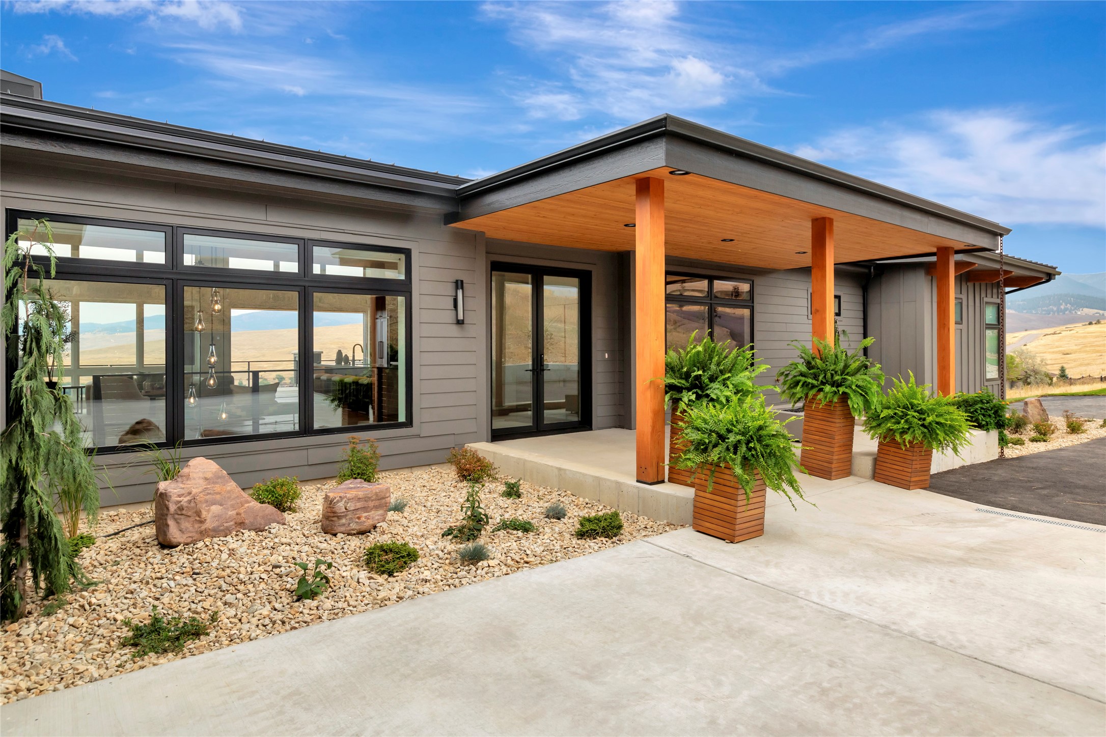 Missoula, Montana 59808, United States, 4 Bedrooms Bedrooms, ,5 BathroomsBathrooms,Residential,Active,72227