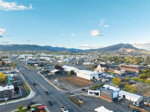 Photo of 2216 N Montana Avenue, Helena, MT 59601 (MLS # 30054647)