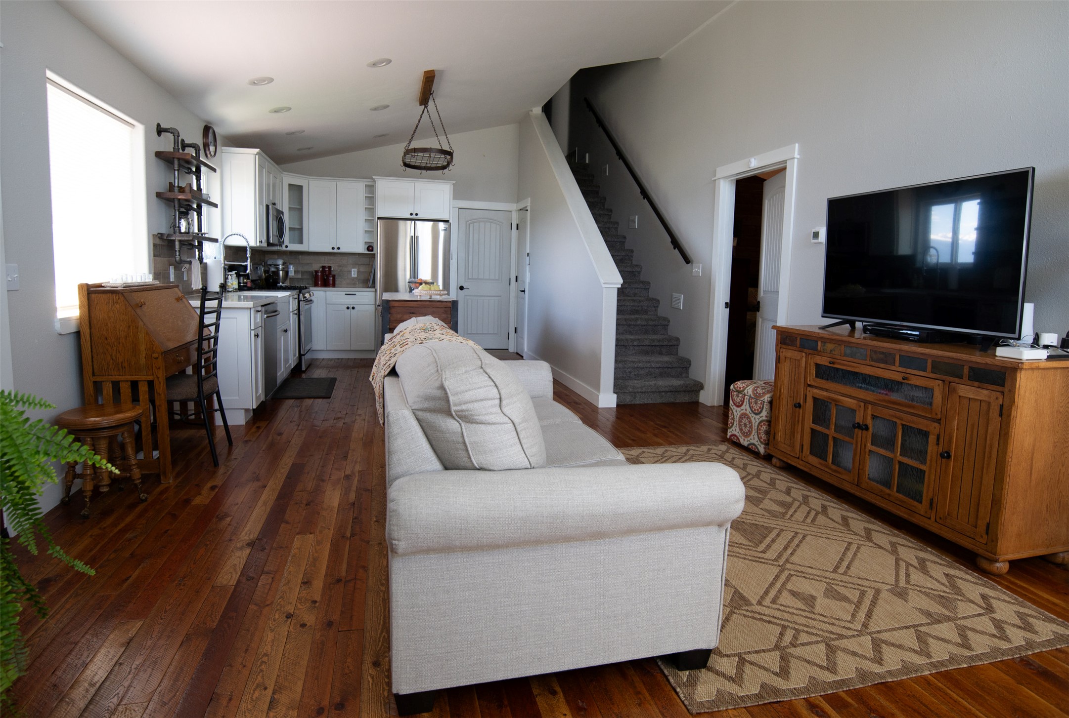 Stevensville, Montana 59870, United States, 3 Bedrooms Bedrooms, ,2 BathroomsBathrooms,Residential,Active,133646