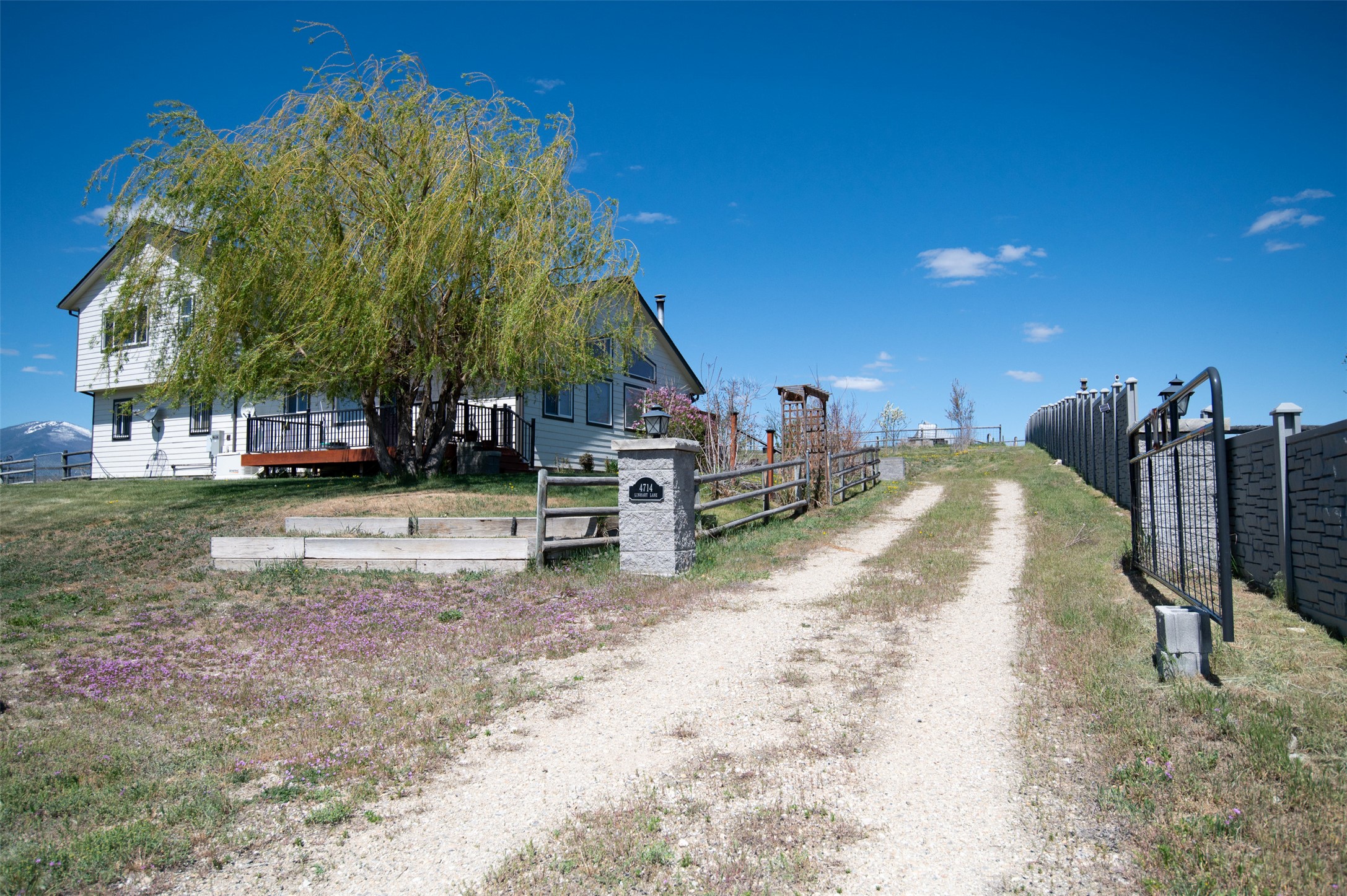 Stevensville, Montana 59870, United States, 3 Bedrooms Bedrooms, ,2 BathroomsBathrooms,Residential,Active,133646