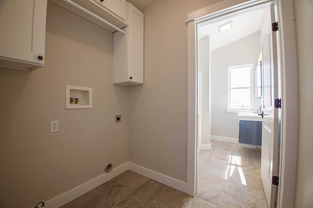 Stevensville, Montana 59870, United States, 3 Bedrooms Bedrooms, ,2 BathroomsBathrooms,Residential,Active,133646