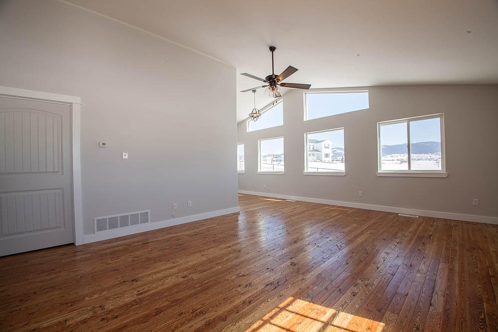 Stevensville, Montana 59870, United States, 3 Bedrooms Bedrooms, ,2 BathroomsBathrooms,Residential,Active,133646