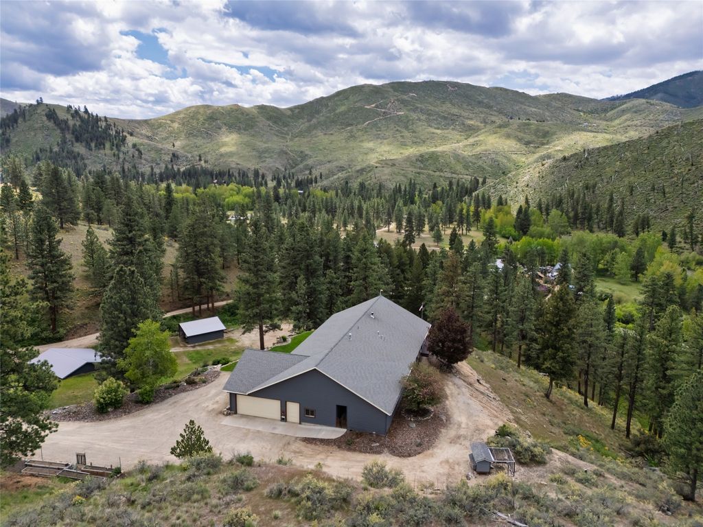 Photo of 5380 US Highway 93, Conner, MT 59827 (MLS # 30050196)