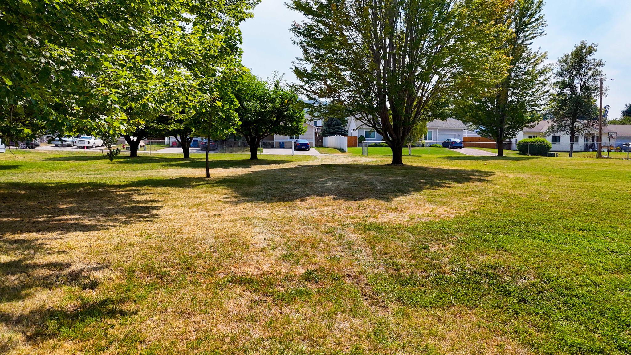 Lot 1A 10th Avenue E