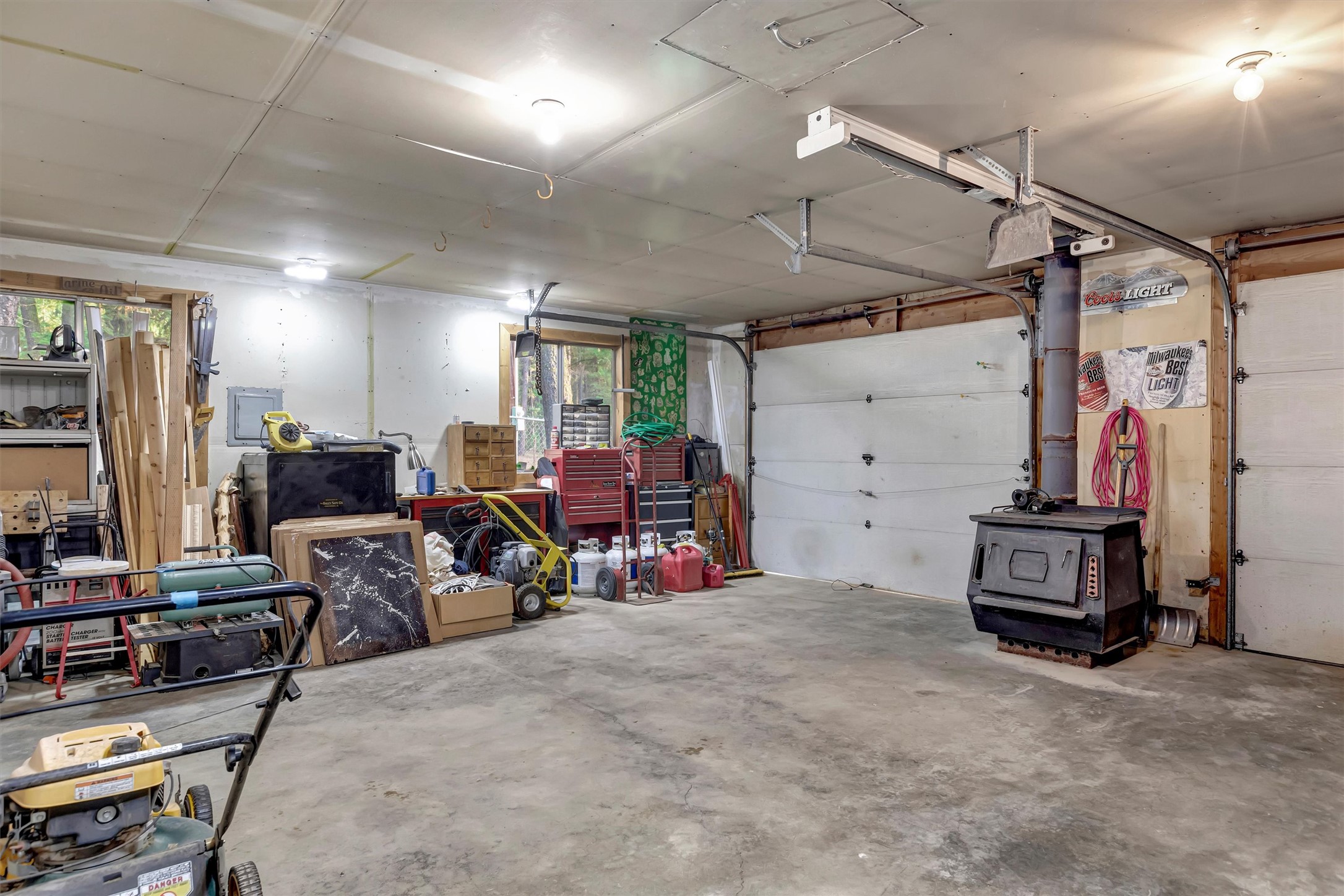 Huson, Montana 59846, United States, 2 Bedrooms Bedrooms, ,2 BathroomsBathrooms,Residential,Pending,39232