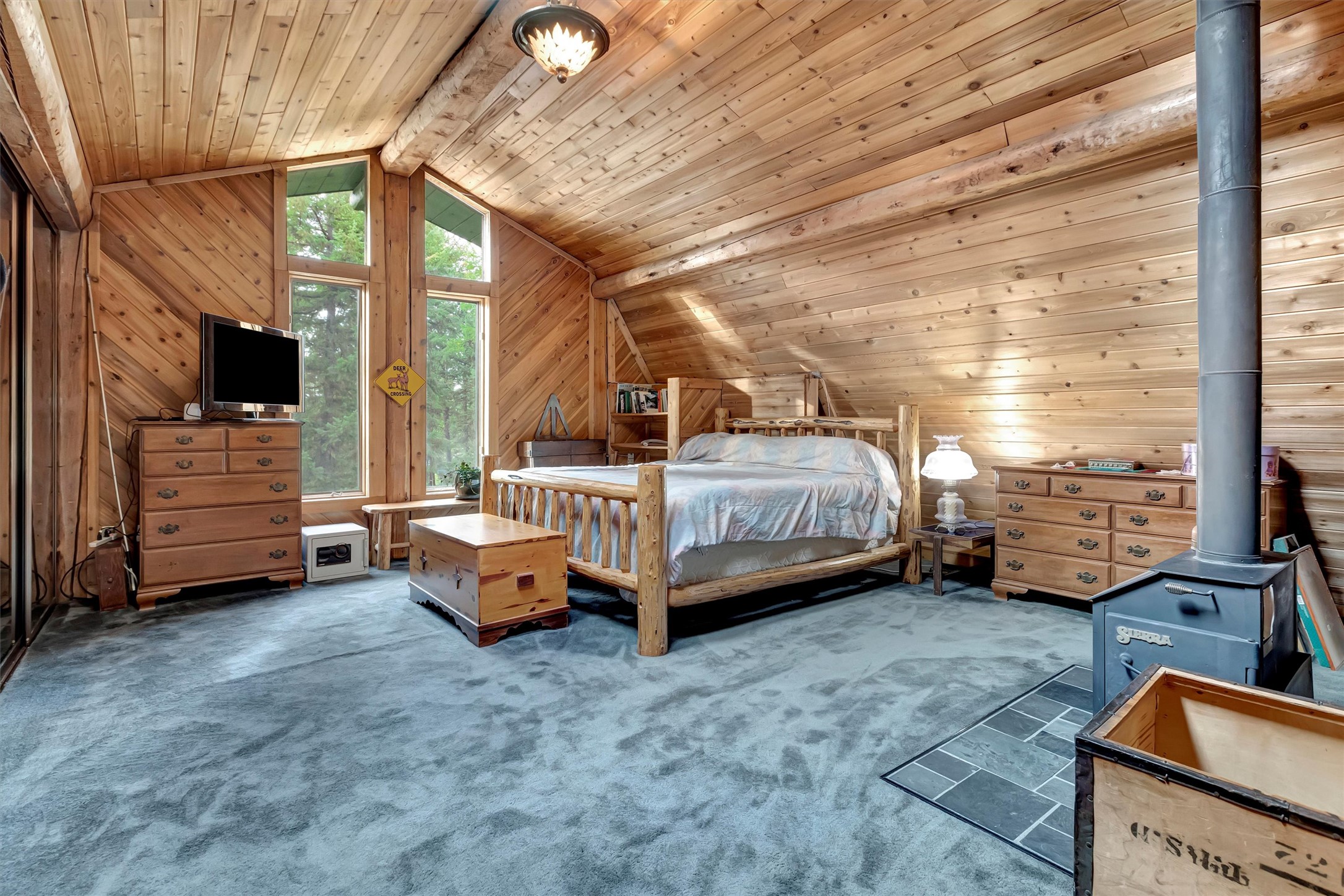 Huson, Montana 59846, United States, 2 Bedrooms Bedrooms, ,2 BathroomsBathrooms,Residential,Pending,39232