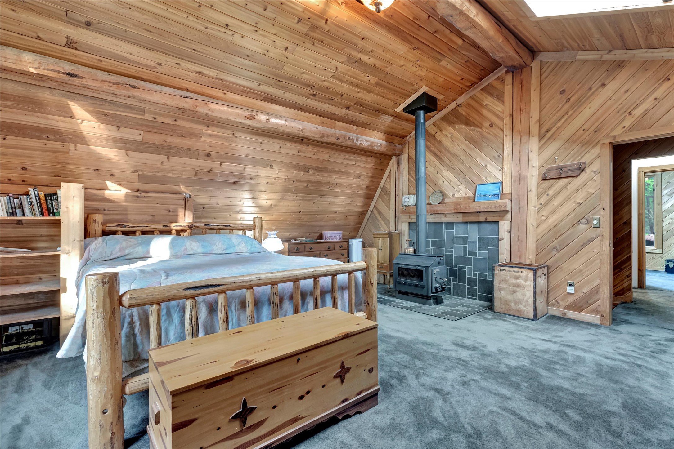 Huson, Montana 59846, United States, 2 Bedrooms Bedrooms, ,2 BathroomsBathrooms,Residential,Pending,39232