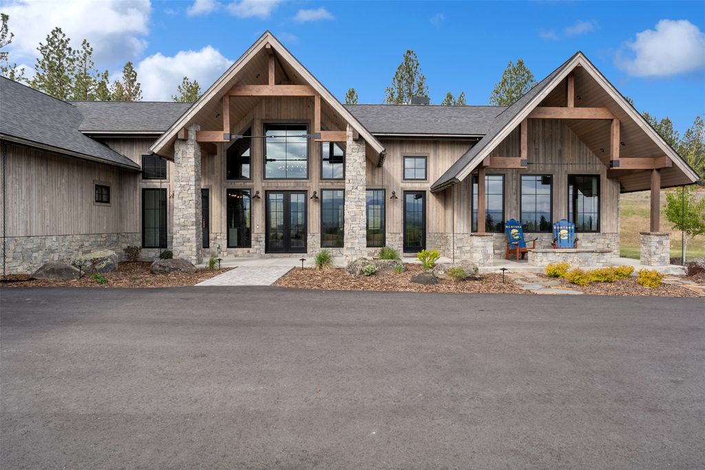 Photo of 519 Hillside Ranch Road, Victor, MT 59875 (MLS # 30054759)