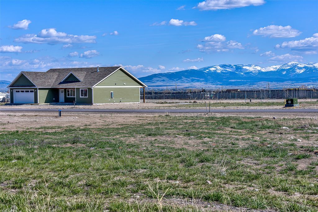 Photo of 35 Ryder Court, Helena, MT 59602 (MLS # 30069903)